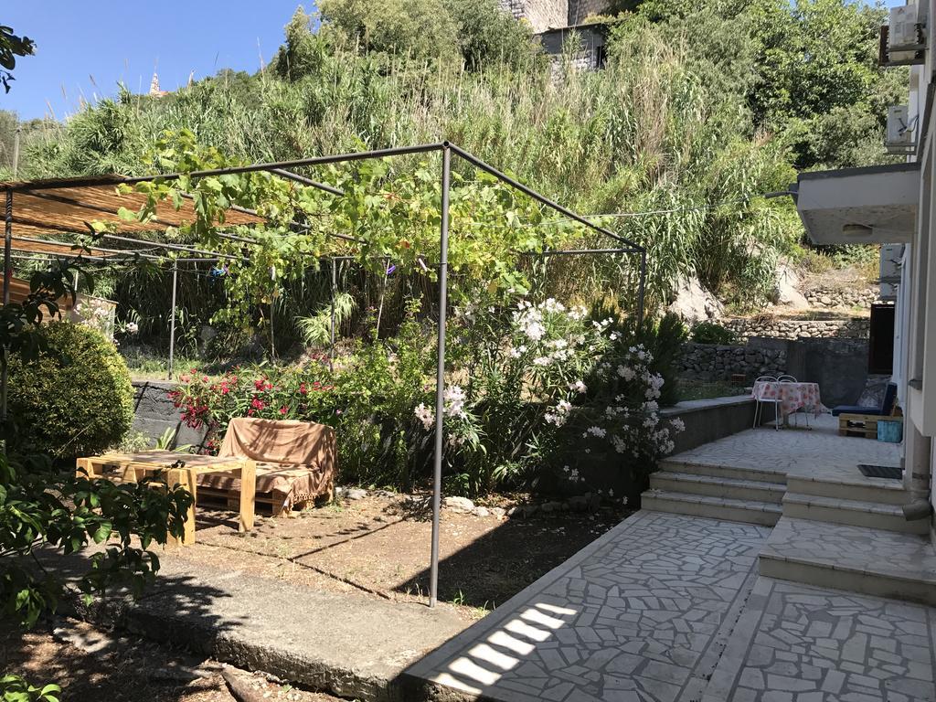 Vuko I Magdalena Midzor Apartment Petrovac Ngoại thất bức ảnh