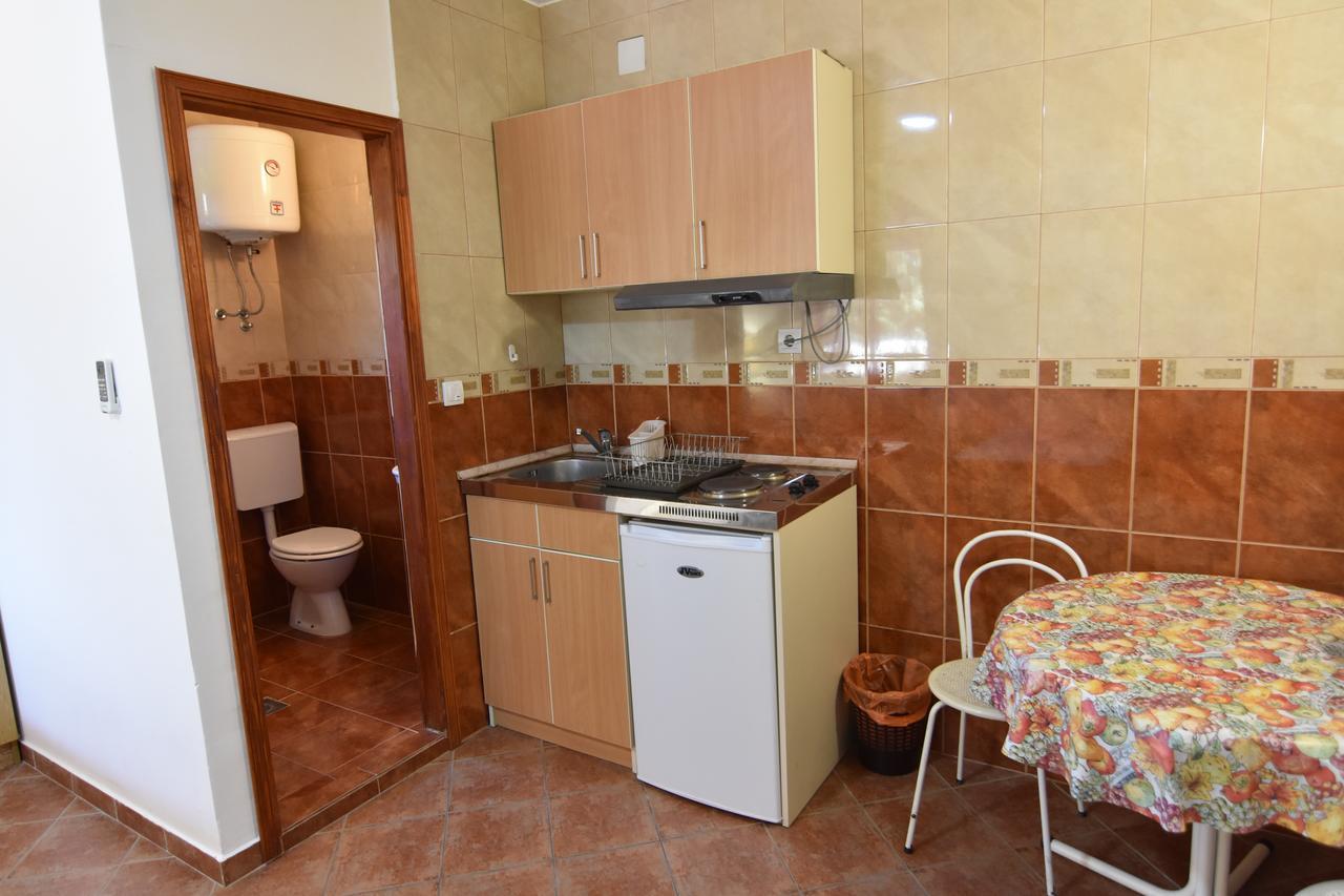 Vuko I Magdalena Midzor Apartment Petrovac Ngoại thất bức ảnh